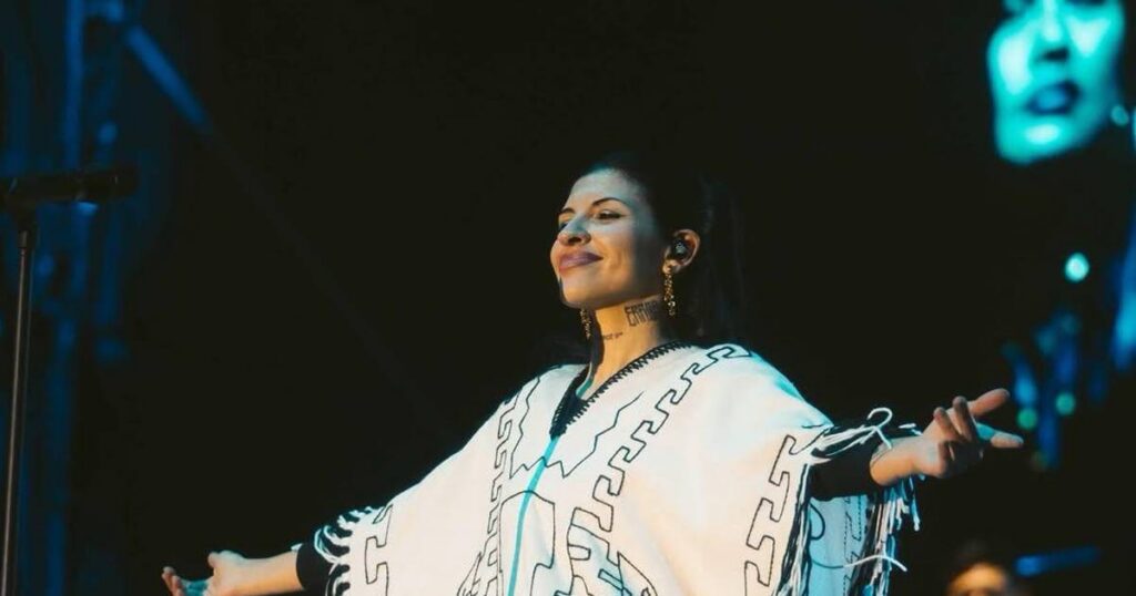Kjarkas y Tupay expresan su admiración por Cazzu tras sus conciertos en Bolivia