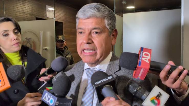 Senador Porcel propone evaluar la situación de fiscales tras acusaciones de EE.UU.