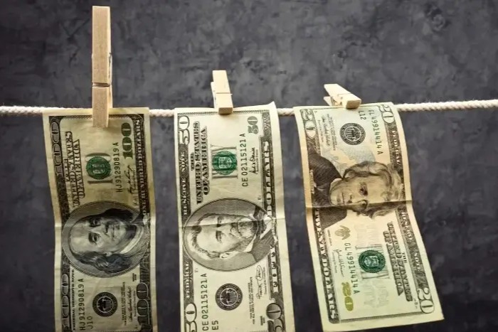 Bolivia, clasificada por la Unión Europea como país de alto riesgo financiero