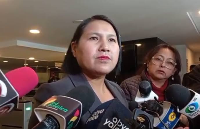 Pachacute critica a Paz por su viaje a EE.UU. en medio del conflicto por el diésel