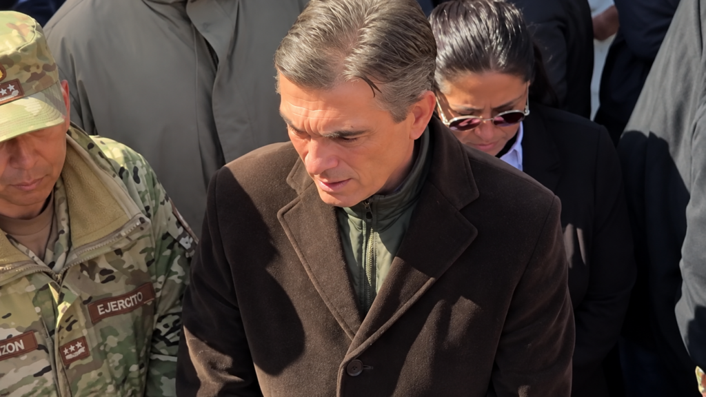 Tragedia en Viacha: Presidente Paz se presenta en el Regimiento Bolívar tras explosiones