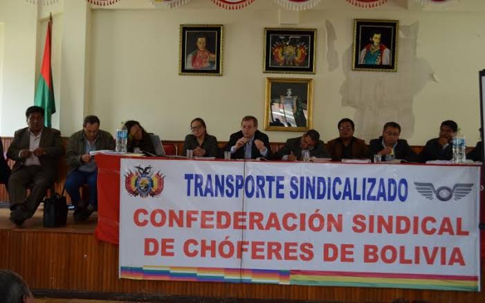 Choferes se preparan para movilizaciones ante aumento de precio del diésel