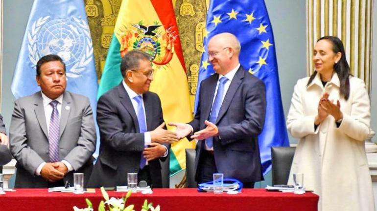 Aumento de cultivos de coca en Bolivia supera el límite legal