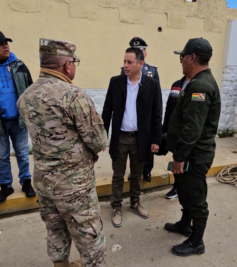 Lara demanda justicia tras explosiones en Viacha