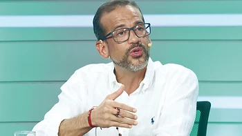 Luis Fernando Camacho inicia su gestión como embajador en Paraguay