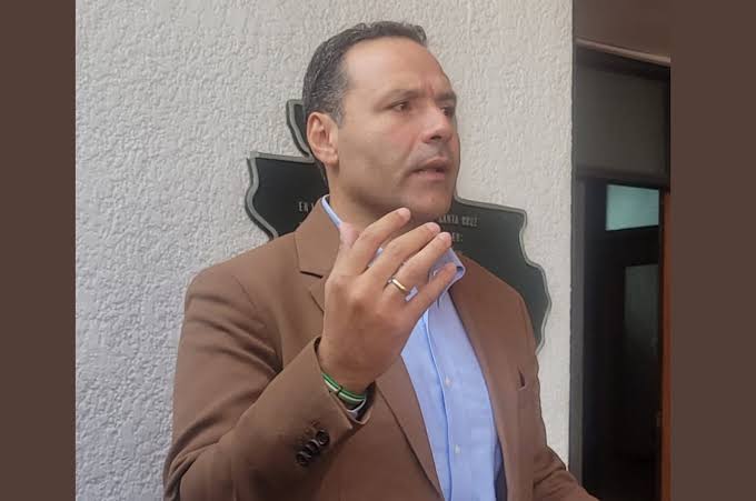 Zambrana exige mayor transparencia en el manejo de recursos económicos