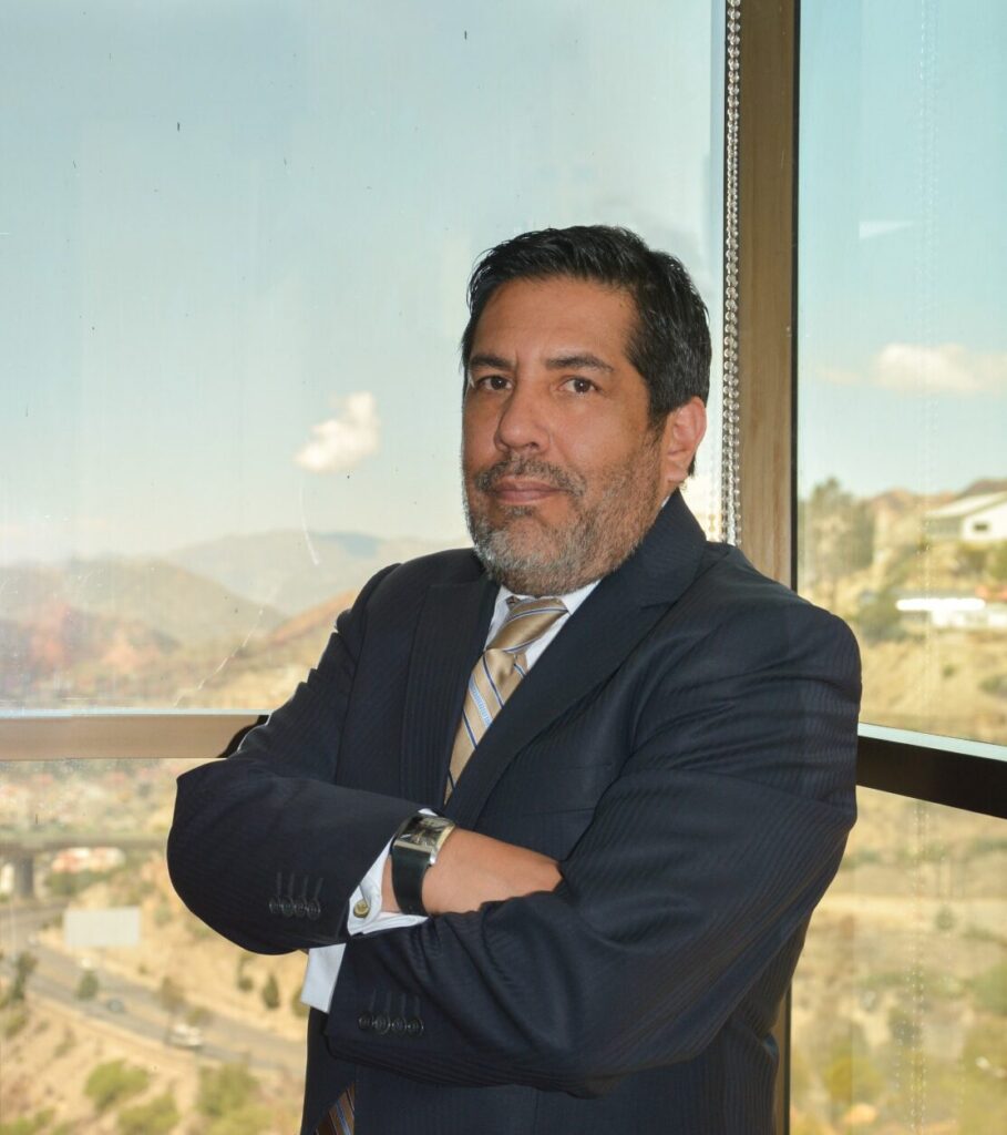 Jorge Luis Gumucio toma posesión como director interino de la ANH