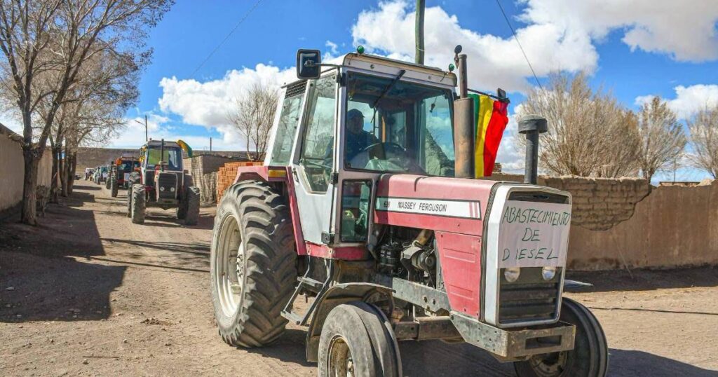 Tractoristas de La Paz enfrentan dificultades para adquirir diésel y alertan sobre la cosecha