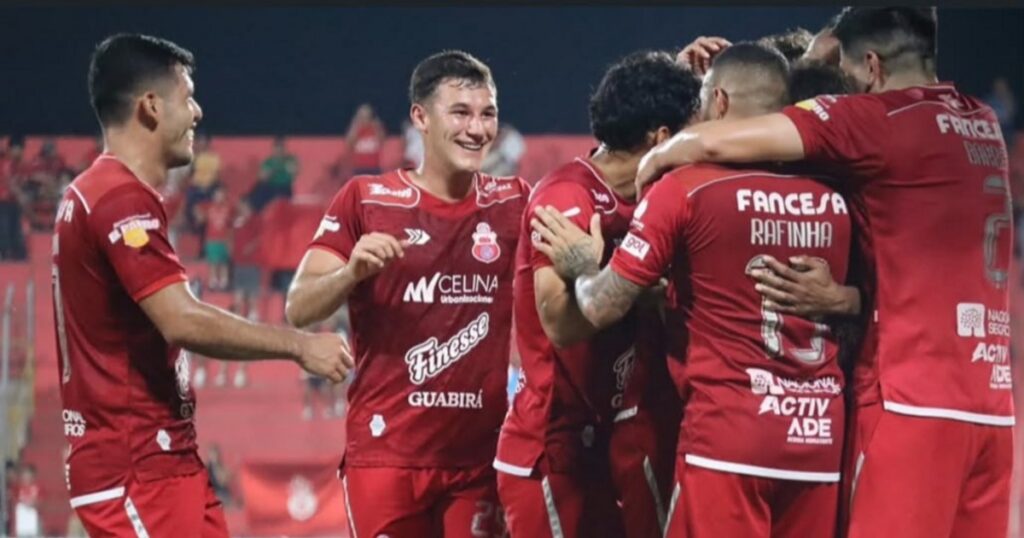 Guabirá busca una victoria clave ante The Strongest en la altura paceña
