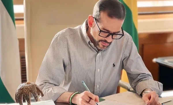 Luis Fernando Camacho asumirá como embajador de Bolivia en Paraguay