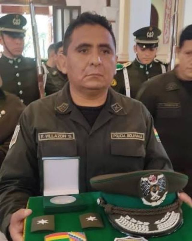 El coronel Roger Villazón asume el mando de la Policía en Potosí