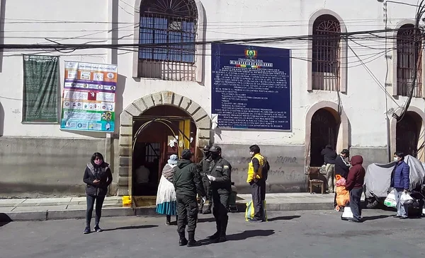 Gobierno planea restringir el acceso a internet en cárceles