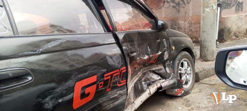 Colisión de taxis en Oruro genera preocupación por seguridad vial