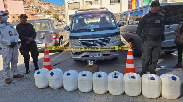 Detenidas dos mujeres en La Paz por transportar gasolina de manera ilegal