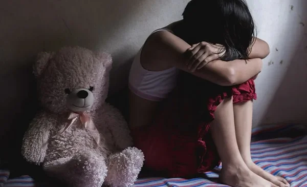 Denuncian agresiones sexuales a una adolescente desde los 6 años