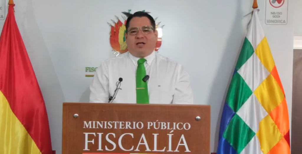 Investigan explosiones en el Regimiento Bolívar de Viacha por homicidio y otros delitos