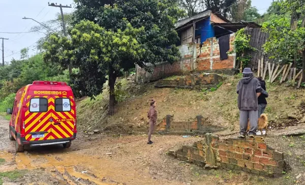 Tragedia en Brasil: Una familia fallece por deslizamiento de tierra