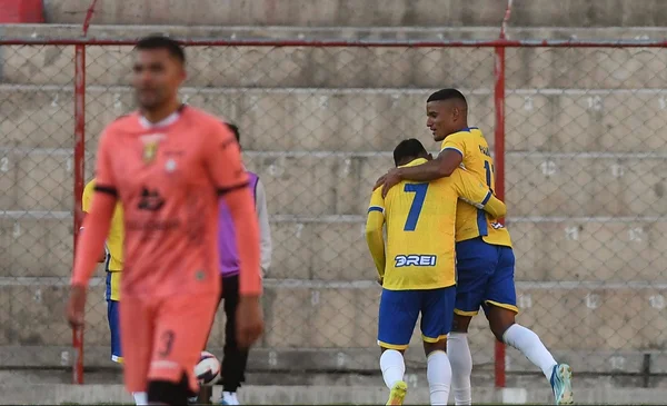 Controversia por el gol anulado a ABB en su encuentro contra The Strongest