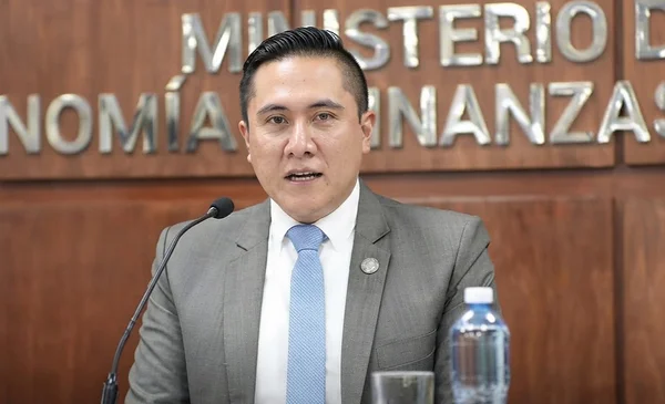 Gobierno asegura disponibilidad de fondos para la importación de combustibles