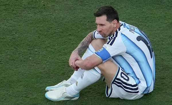 Scaloni anuncia la despedida de Messi en amistoso contra Benín