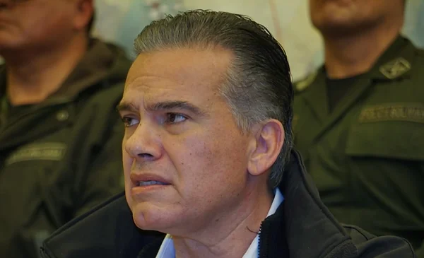 Compromiso del Ministerio de Defensa tras explosiones en Viacha
