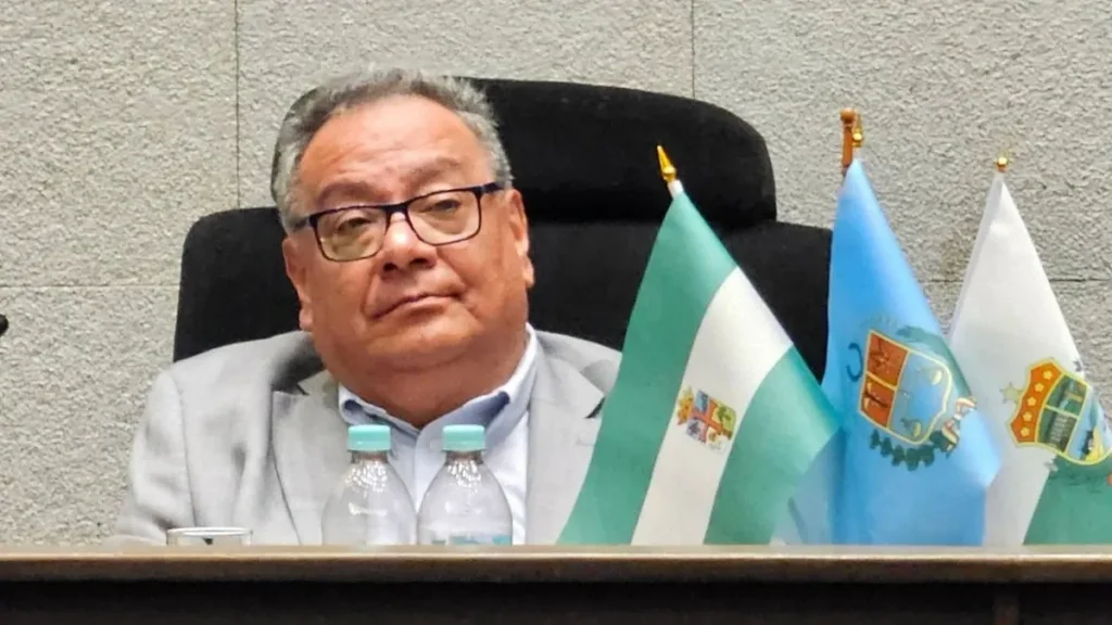 Erick Sanjinés evita la censura en la Asamblea Legislativa