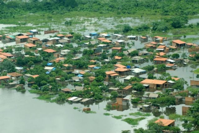 Ecuador implementa medidas para enfrentar el fenómeno El Niño