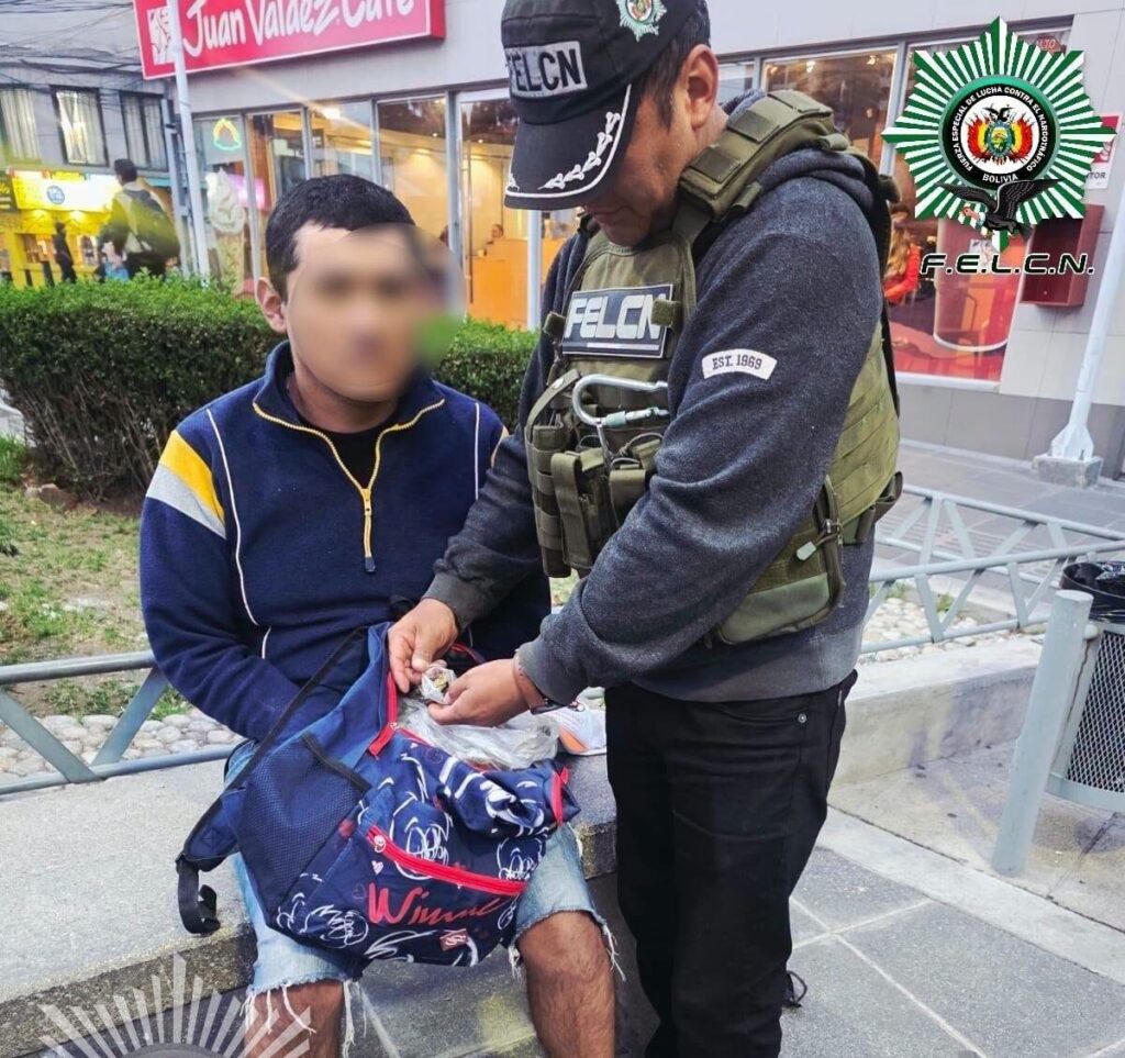 Intervención de la FELCN en el centro de La Paz culmina con una aprehensión