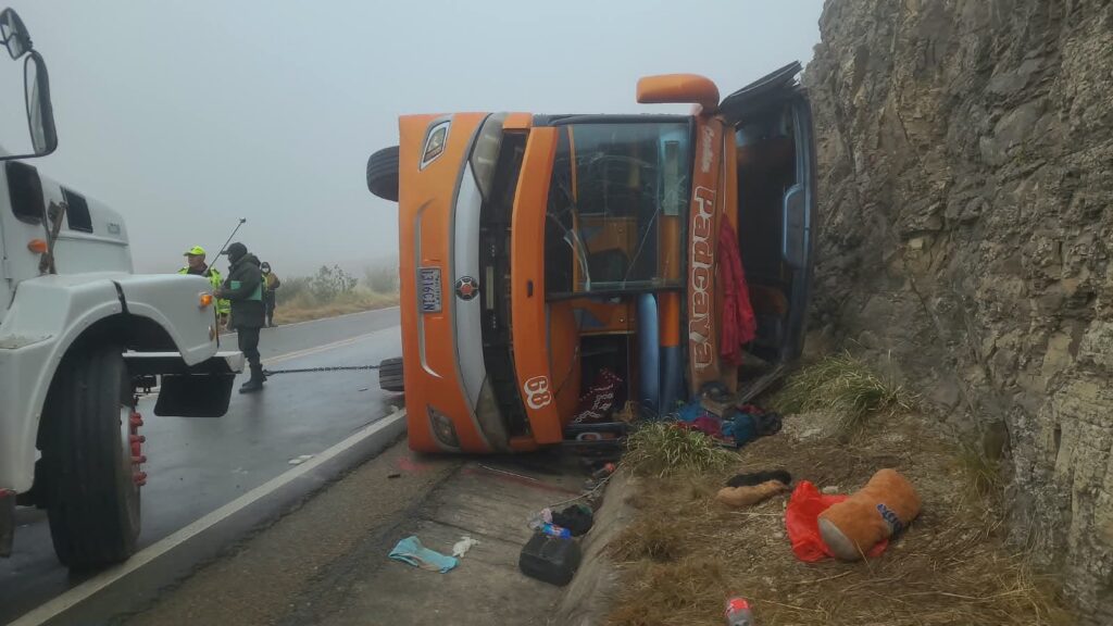 Accidente de flota Padcaya en Cochas causa tres muertes y varios heridos