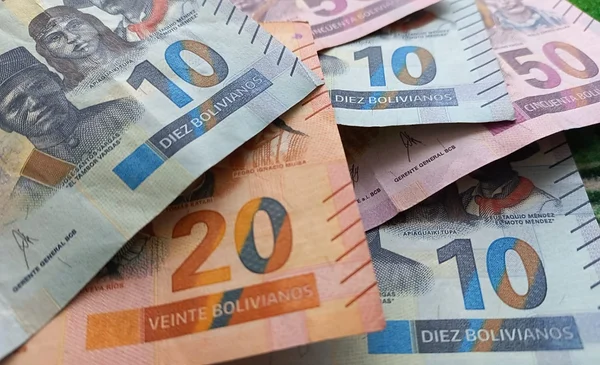 Incremento del Bono Juancito Pinto a Bs 300 se hará efectivo desde 2026