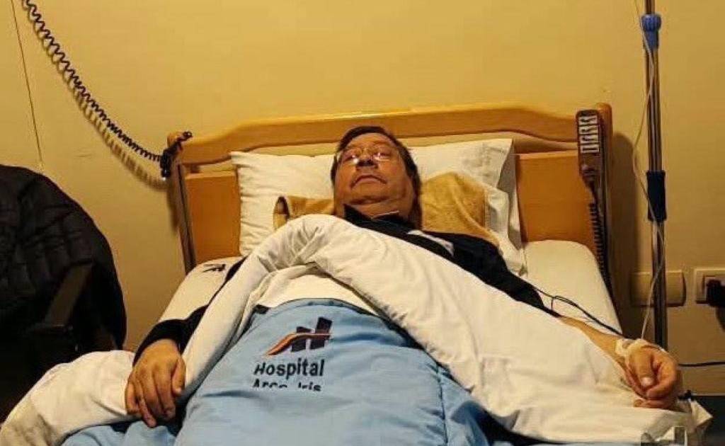 Arce permanece hospitalizado mientras se espera un diagnóstico crítico
