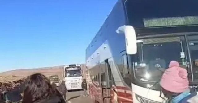 Conflictos entre transportistas de Uyuni generan incidentes en ruta