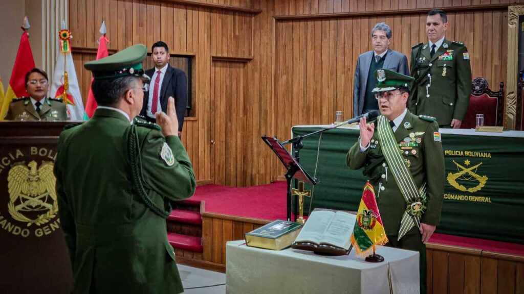 Rodrigo Paz nombra a Lucio Jiménez como nuevo Inspector General de la Policía