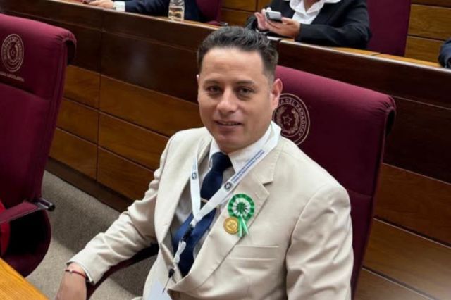 Lara reafirma el respeto a la Constitución durante la ausencia del presidente