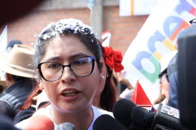 Abren proceso penal contra exalcaldesa Eva Copa