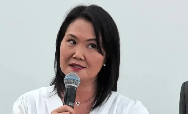 Keiko Fujimori desmiente vínculo con consultor detenido