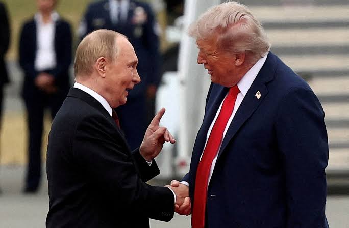 Trump y Putin acuerdan suministro de diésel ruso para mitigar crisis energética