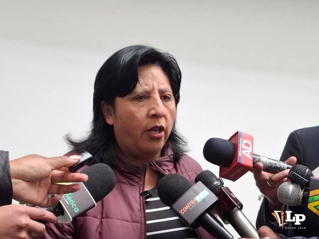 Claudia Bilbao cuestiona la relevancia de Evo Morales en la política actual