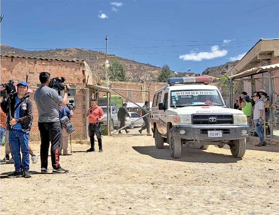 Explosión en penal de Cantumarca deja tres heridos y aumenta la tensión por la seguridad de Roger Mariaca