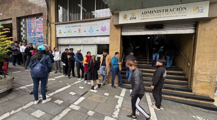 La Paz presenta proyectos para aliviar la carga tributaria