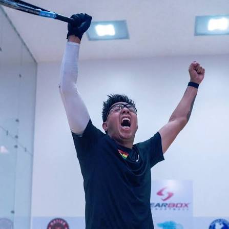 Conrrado Moscoso se alza nuevamente como campeón mundial de ráquetbol
