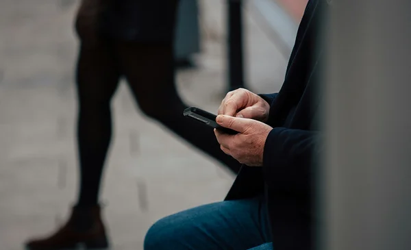 Guía práctica: 7 pasos para proteger tus datos tras el robo de un celular