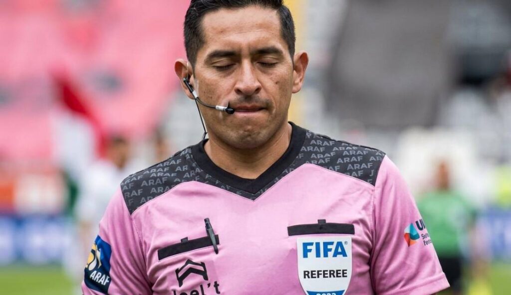 Análisis de la polémica decisión arbitral en el partido Bolívar vs. Nacional Potosí