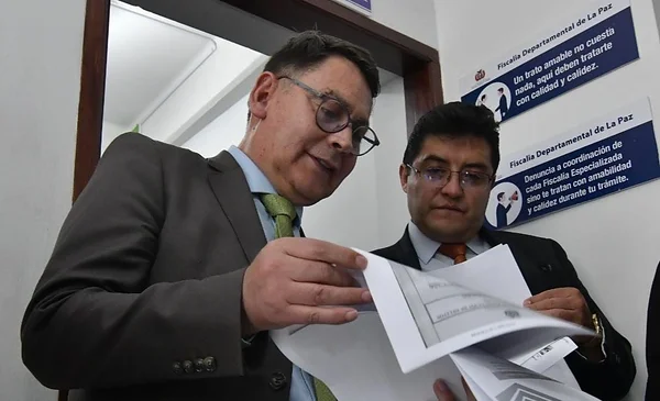 Defensa de Johnny Aguilera aclara su situación legal