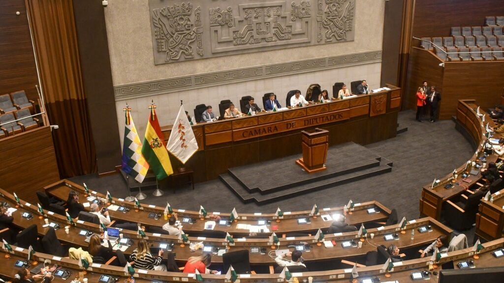 Ministro Oviedo informa sobre red de narcotráfico en la Asamblea