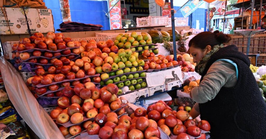 Gremiales preparan movilizaciones ante la crítica situación económica