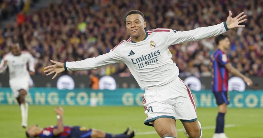 Mbappé anota su gol número 100 con el Real Madrid en el clásico ante Barcelona