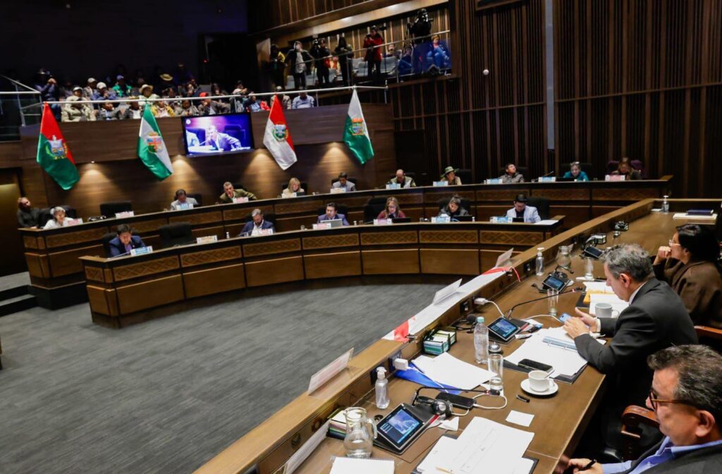 Se aprueba financiamiento del BID para mejorar el alumbrado público en Bolivia