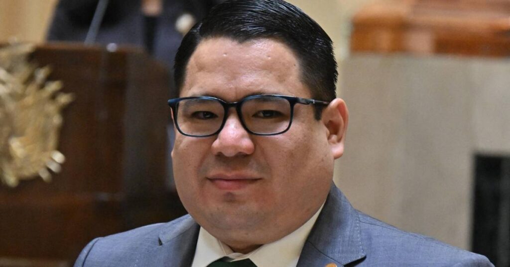 Traslado del caso contra fiscales a Santa Cruz: Juez decide la medida
