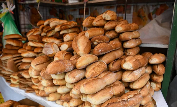 Aumento de costos en panaderías pone en jaque a emprendedores locales